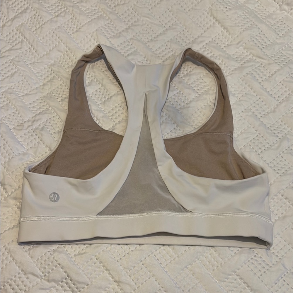 Lululemon invigorate bra size 8